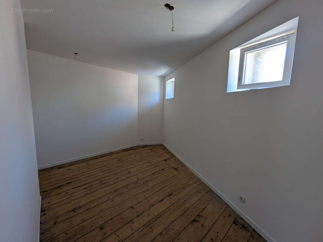 Maison à VILLEVOCANCE