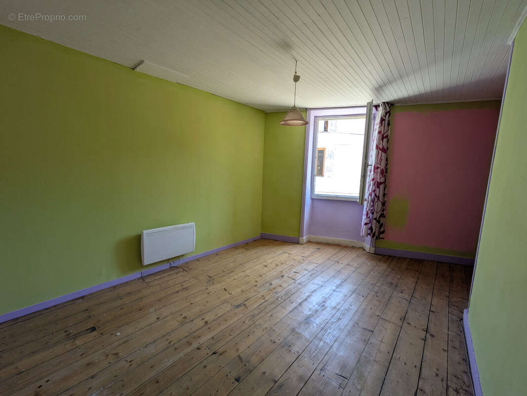 Maison à VILLEVOCANCE