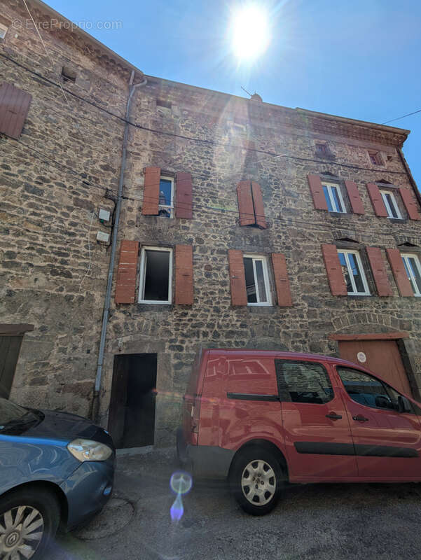 Maison à VILLEVOCANCE