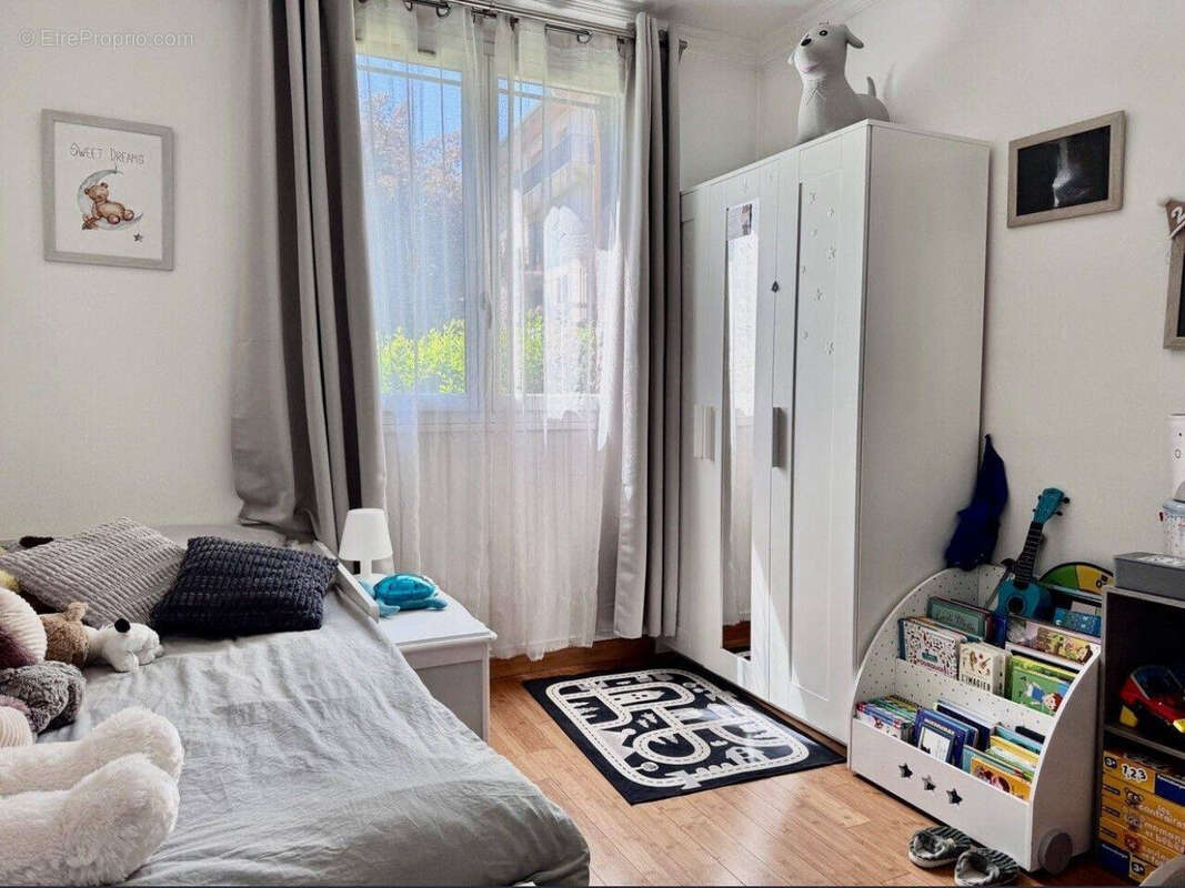 Appartement à MAREIL-MARLY