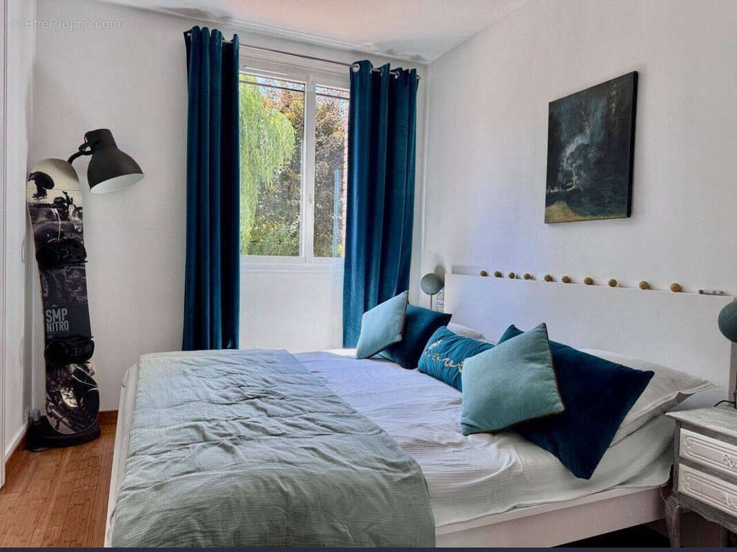 Appartement à MAREIL-MARLY