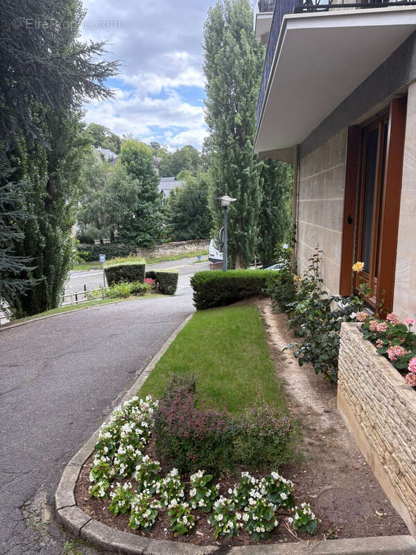 Appartement à MAREIL-MARLY