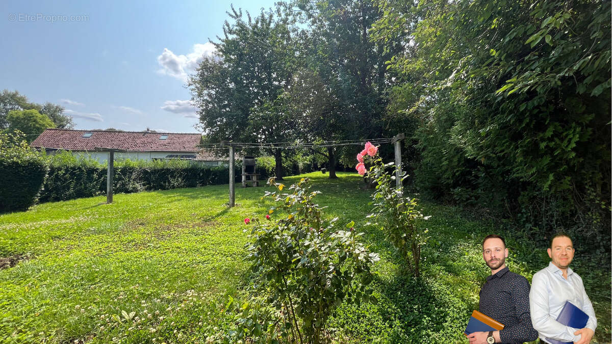 Maison à VITZ-SUR-AUTHIE