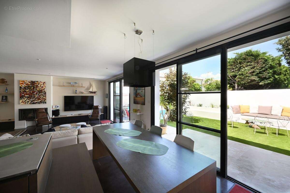 Maison à SAINT-MARTIN-DE-RE