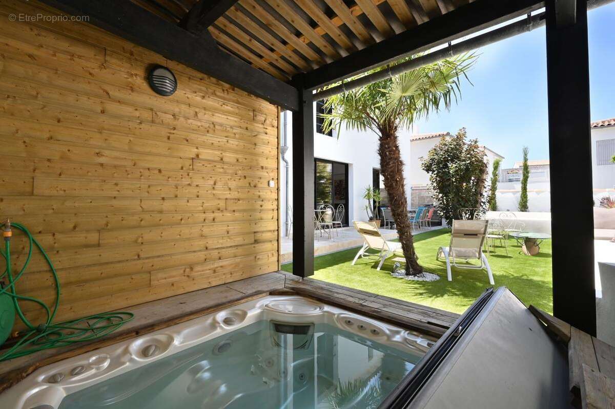 Maison à SAINT-MARTIN-DE-RE