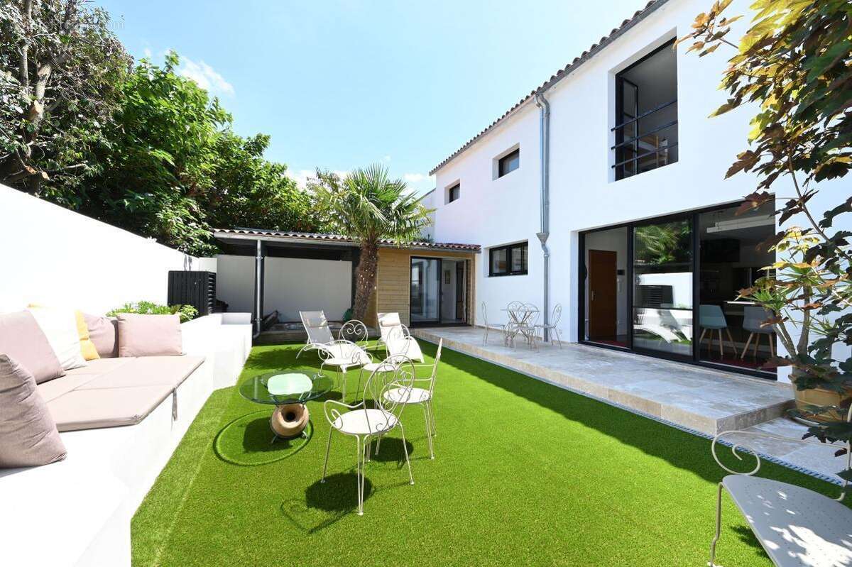 Maison à SAINT-MARTIN-DE-RE