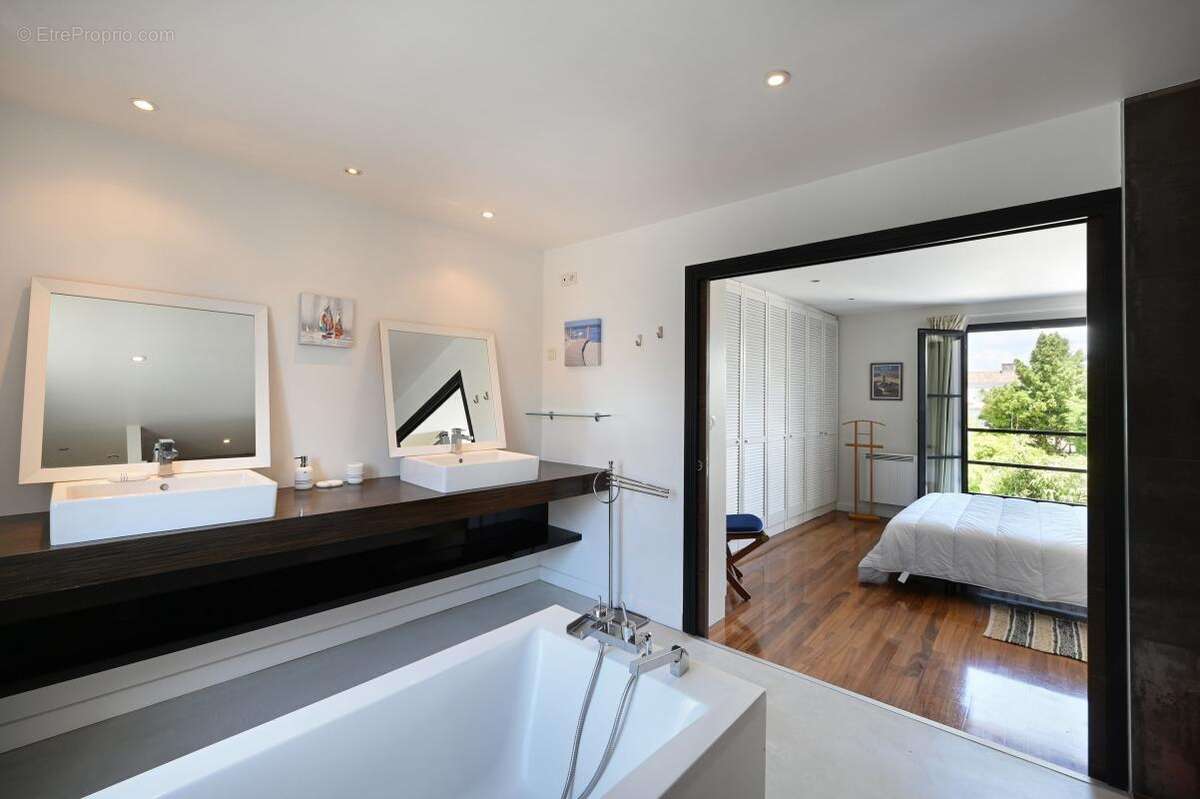 Maison à SAINT-MARTIN-DE-RE