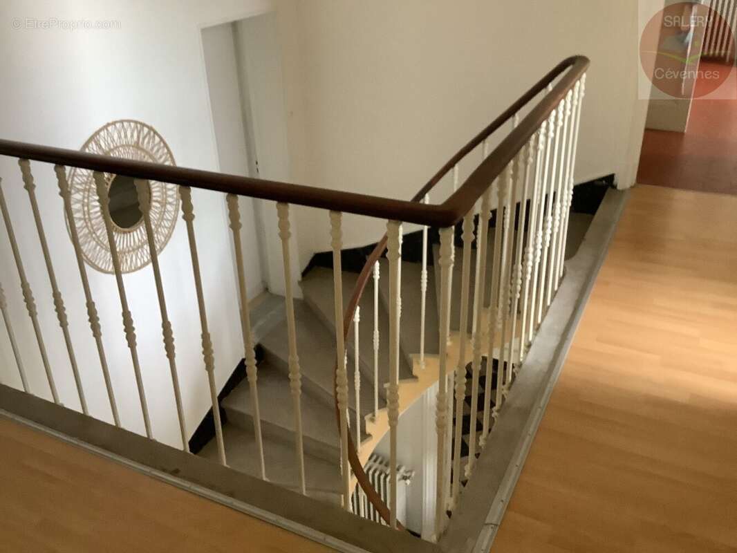 Maison à CANAULES-ET-ARGENTIERES