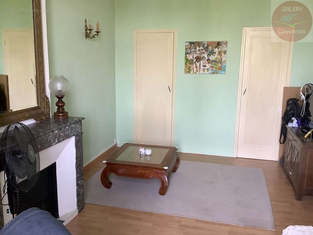 Maison à CANAULES-ET-ARGENTIERES