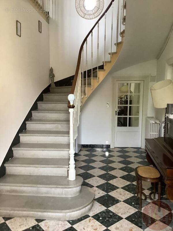 Maison à CANAULES-ET-ARGENTIERES