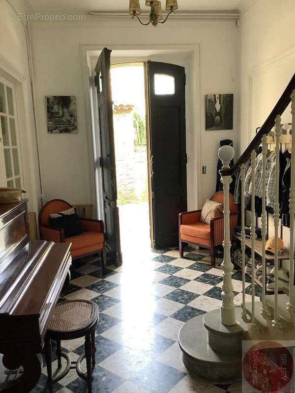 Maison à CANAULES-ET-ARGENTIERES