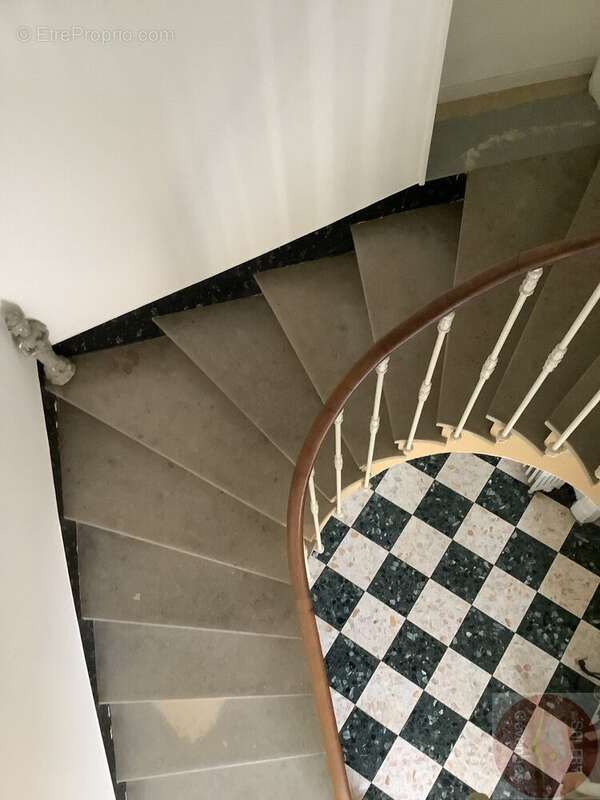 Maison à CANAULES-ET-ARGENTIERES