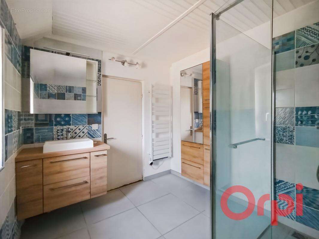 Maison à ISLE-ET-BARDAIS