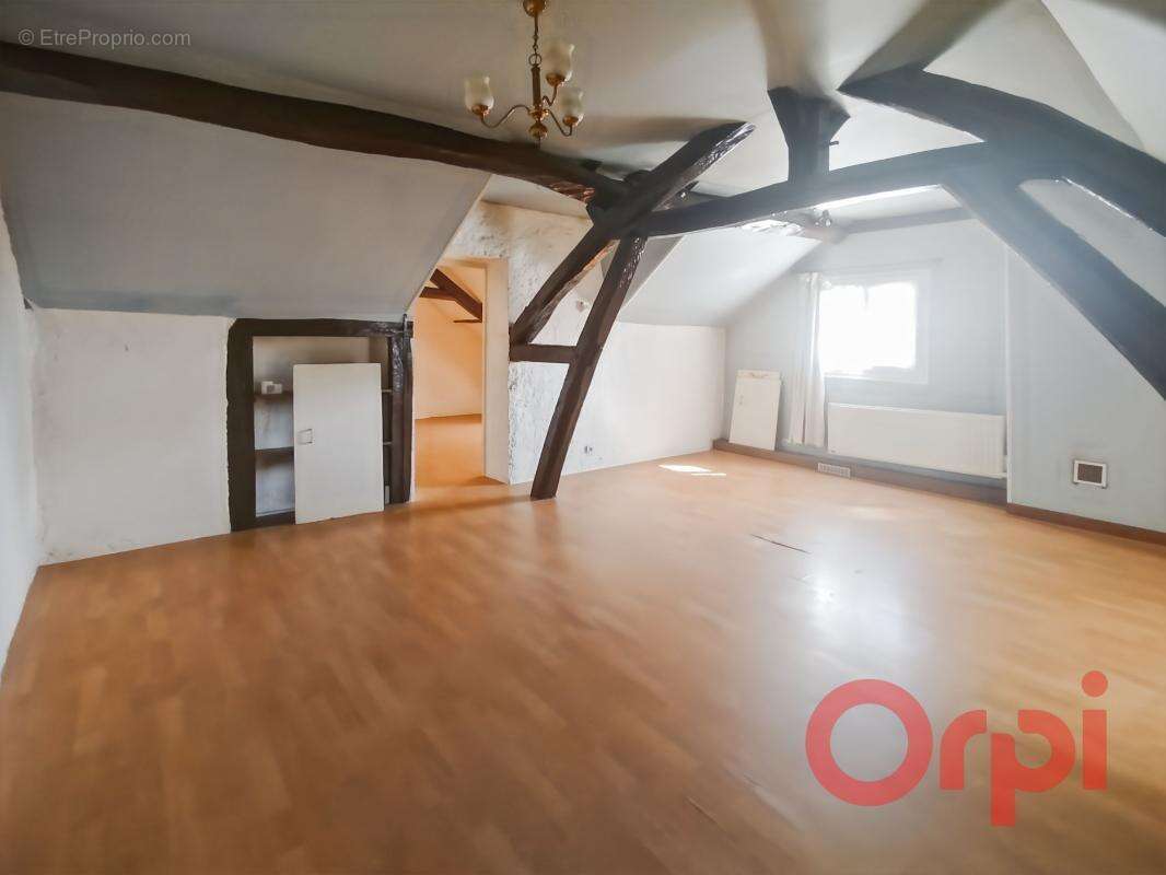 Maison à ISLE-ET-BARDAIS