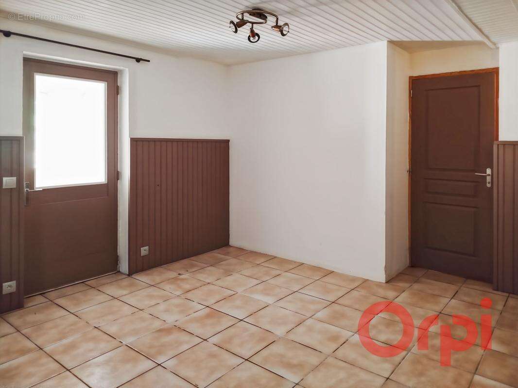 Maison à ISLE-ET-BARDAIS