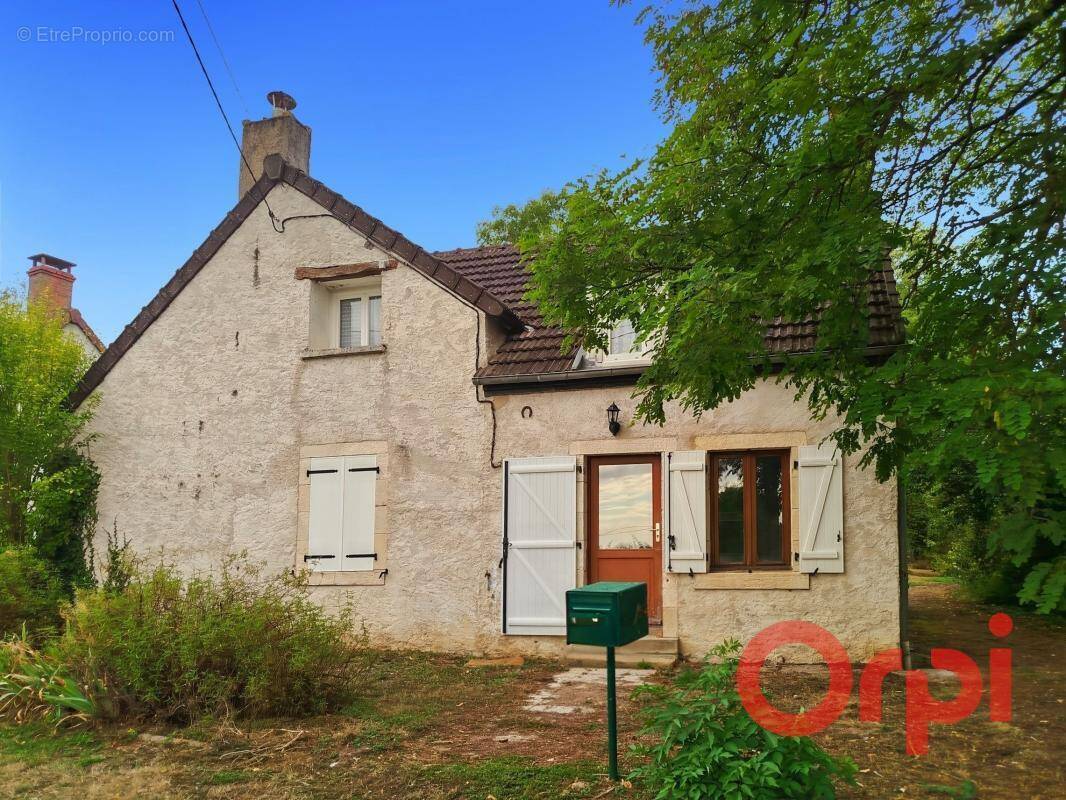 Maison à ISLE-ET-BARDAIS