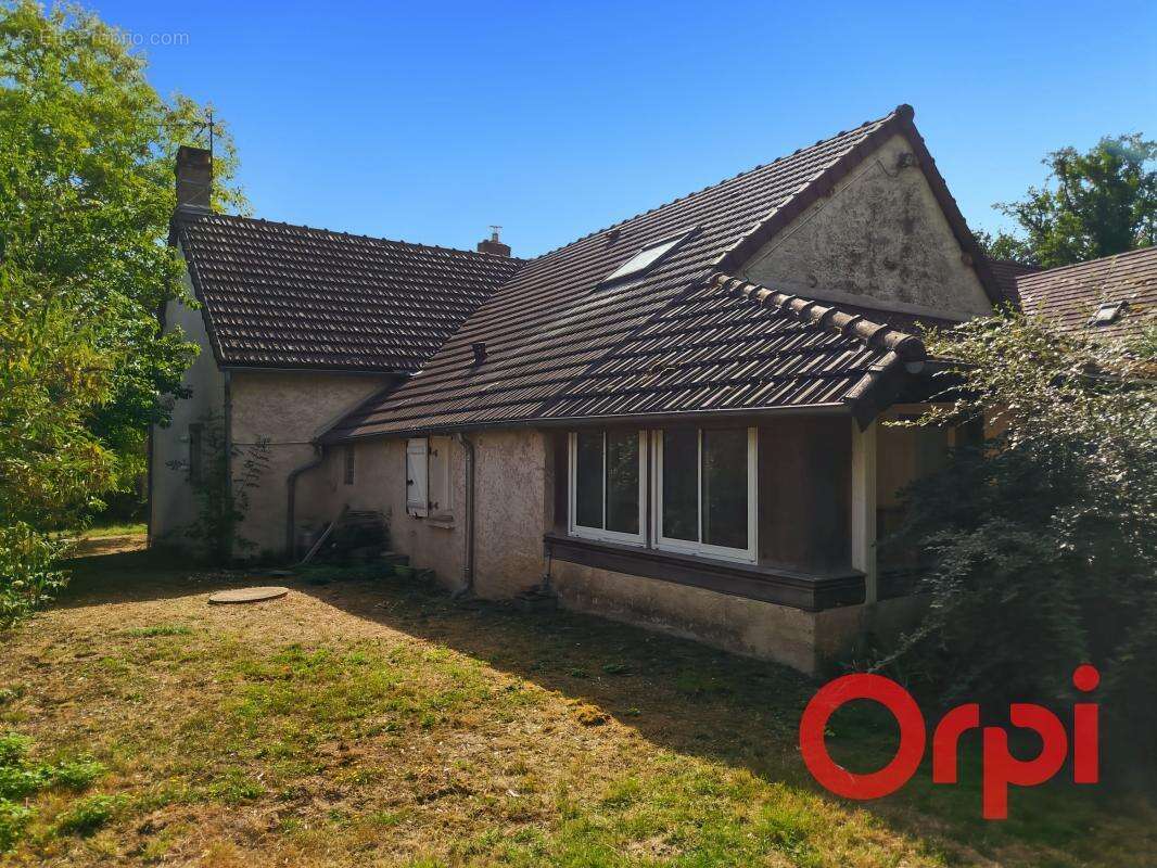 Maison à ISLE-ET-BARDAIS