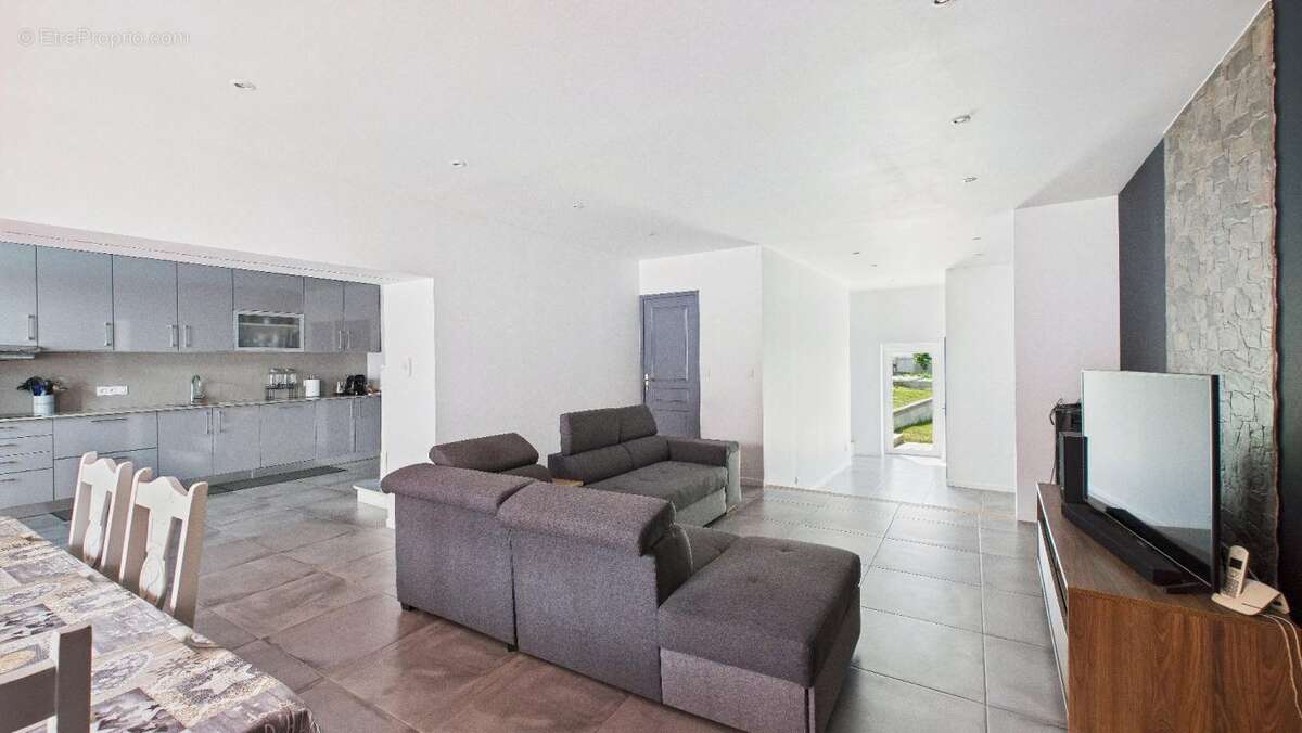 Maison à PORT-DE-LANNE