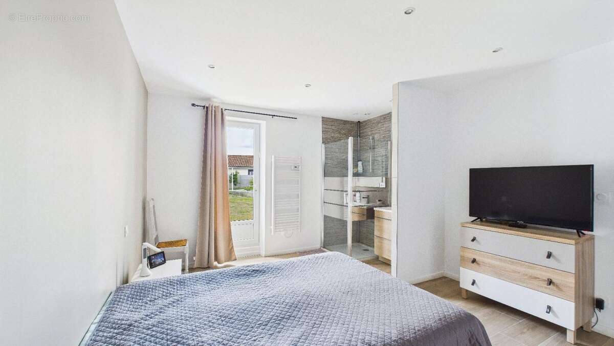 Maison à PORT-DE-LANNE