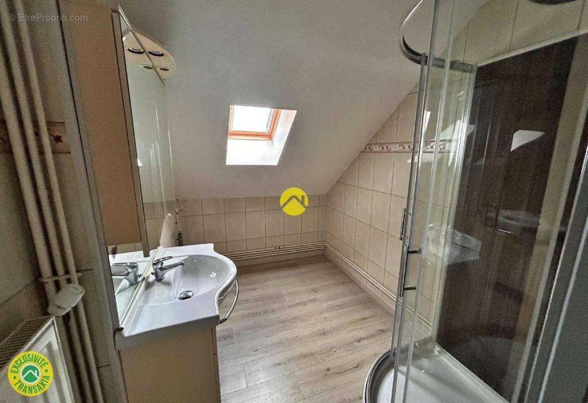 Appartement à FRUGES