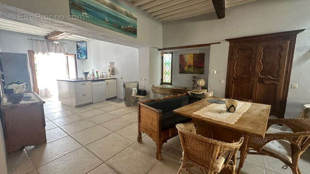 Maison à SAINT-MAURICE-SUR-EYGUES