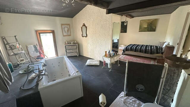 Maison à SAINT-MAURICE-SUR-EYGUES