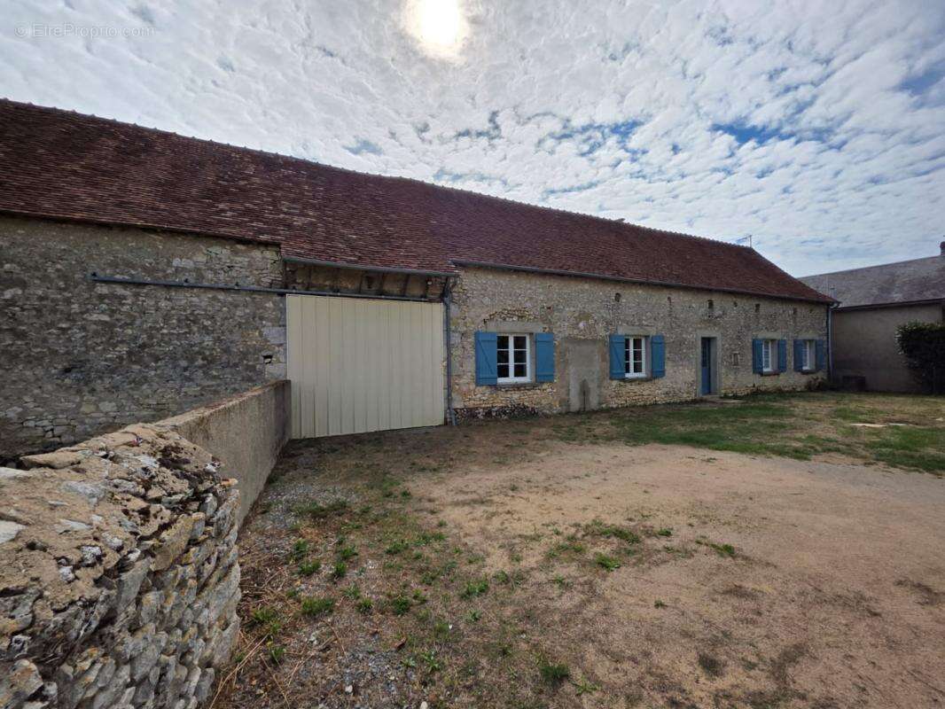Maison à POULIGNY-SAINT-PIERRE