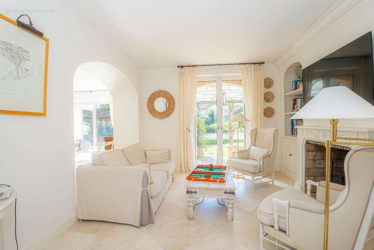 Maison à RAMATUELLE