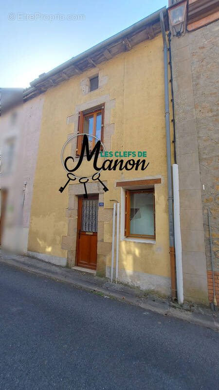 Maison à CHATEAUPONSAC