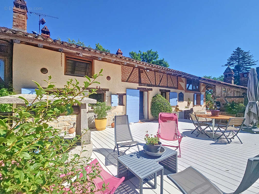 Maison à MONTREVEL-EN-BRESSE