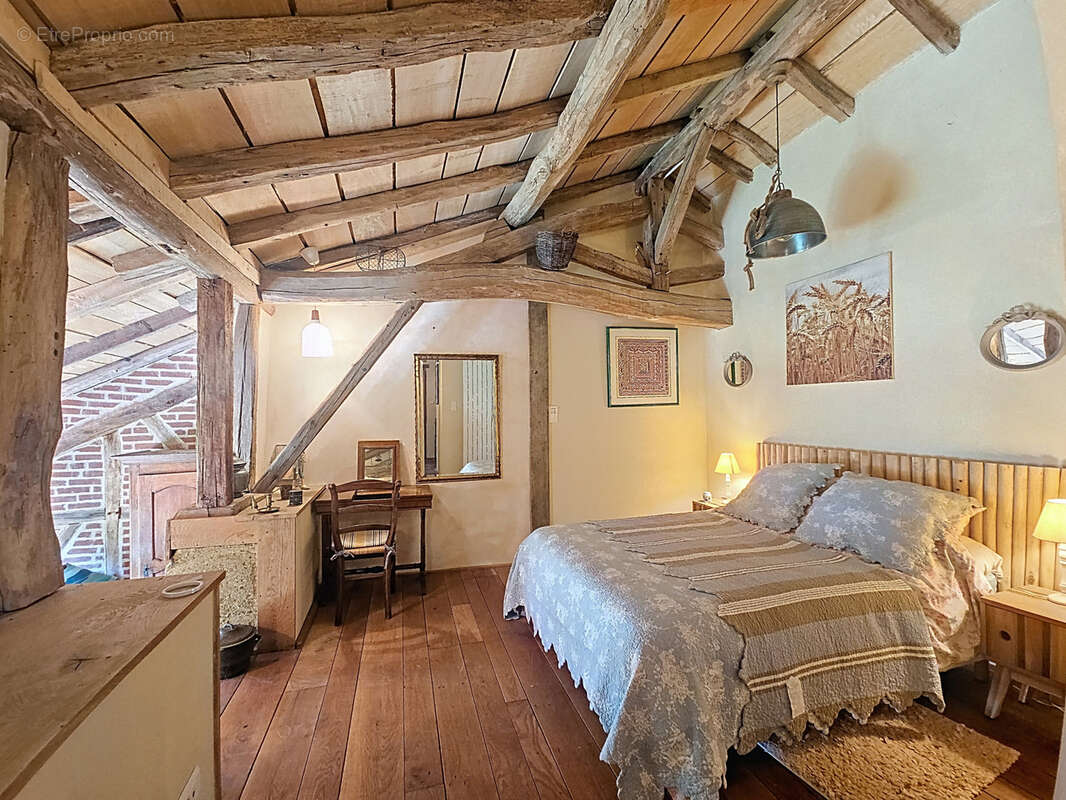 Maison à MONTREVEL-EN-BRESSE