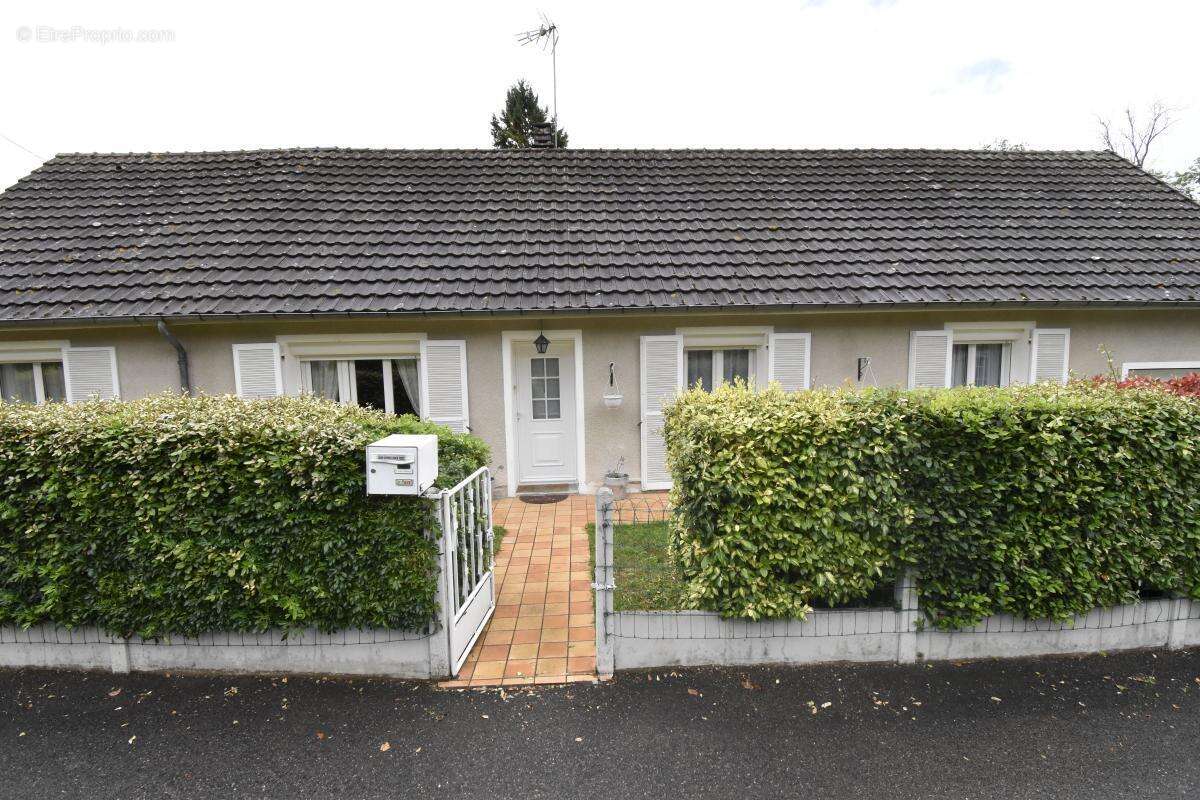 Maison à COSNE-COURS-SUR-LOIRE