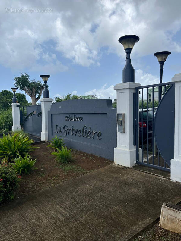 Appartement à BAIE-MAHAULT