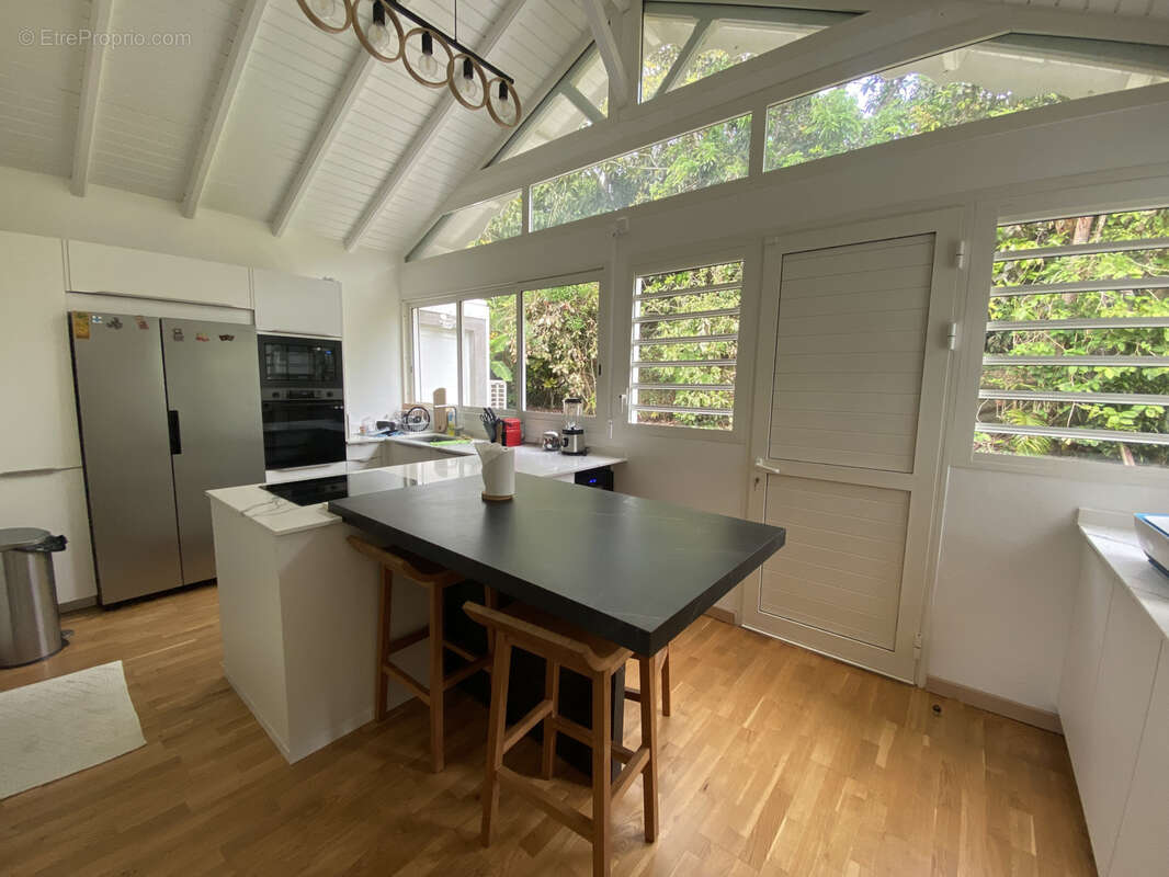 Maison à PETIT-BOURG