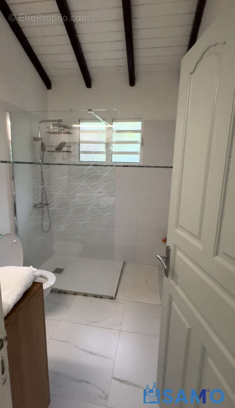 Maison à PETIT-BOURG