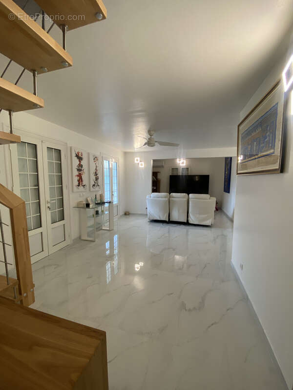 Maison à PETIT-BOURG