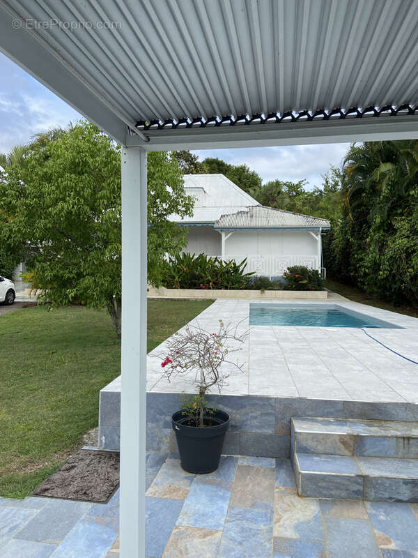 Maison à PETIT-BOURG