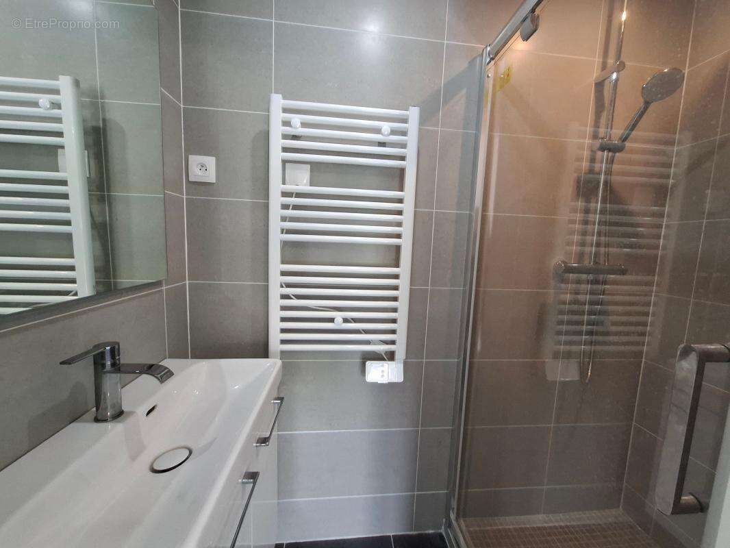 Maison à CUISE-LA-MOTTE