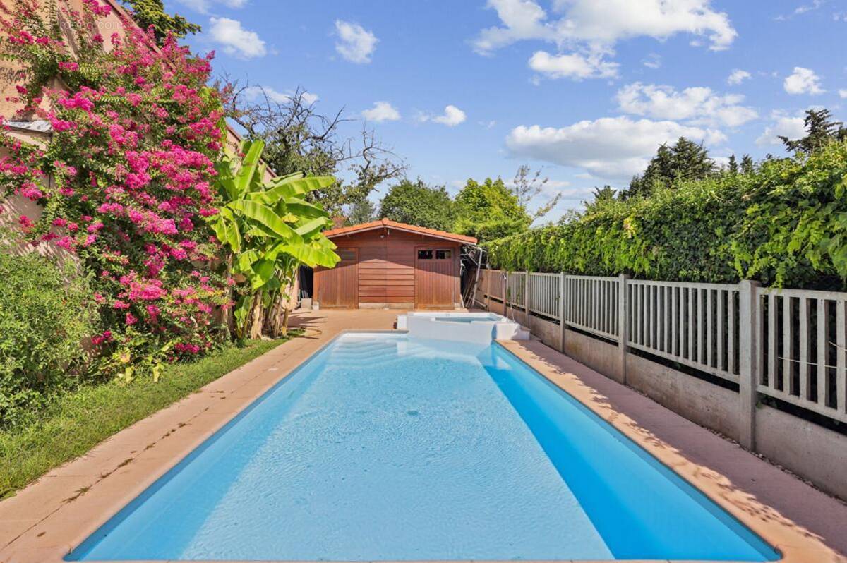 Maison à VAULX-EN-VELIN