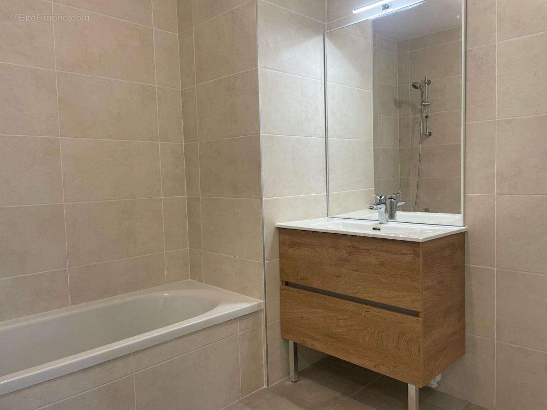 Appartement à VAUGNERAY