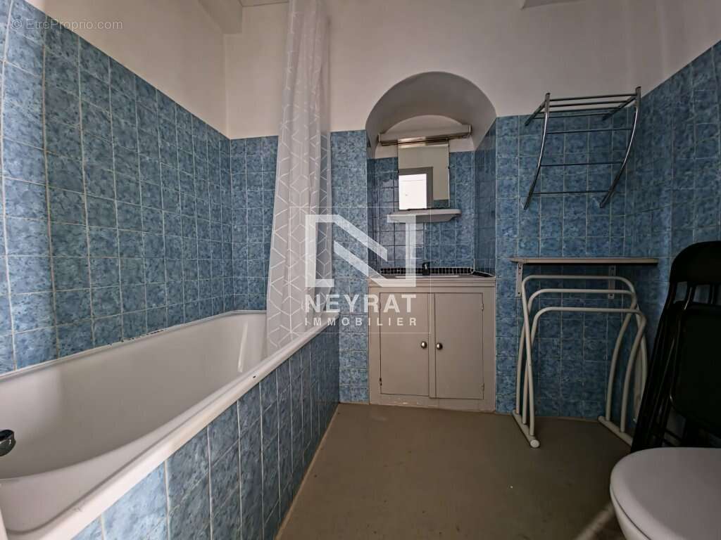 Appartement à TOULON-SUR-ARROUX