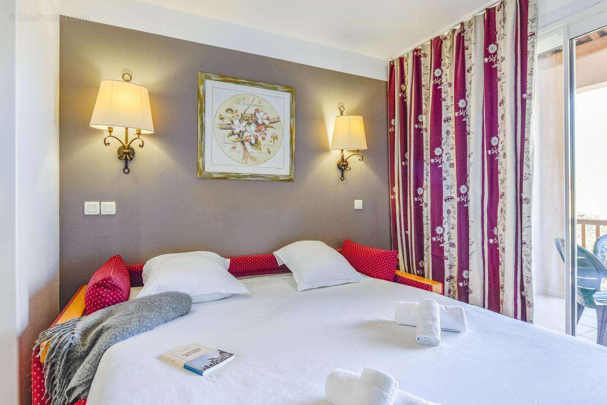 Appartement à GROSPIERRES