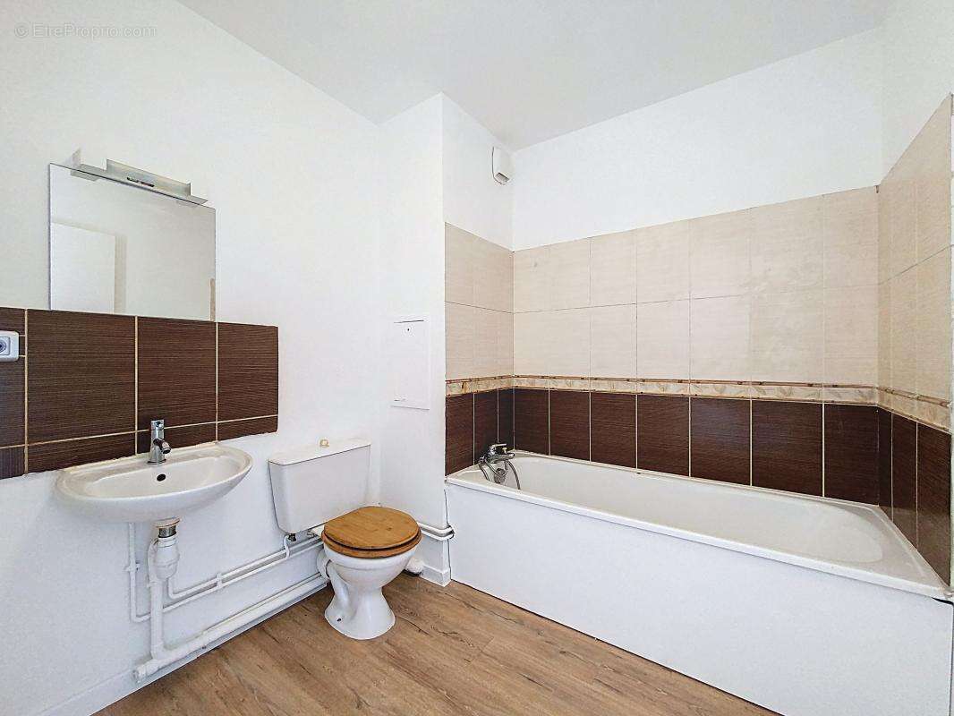 Appartement à MONTIGNY-LE-BRETONNEUX