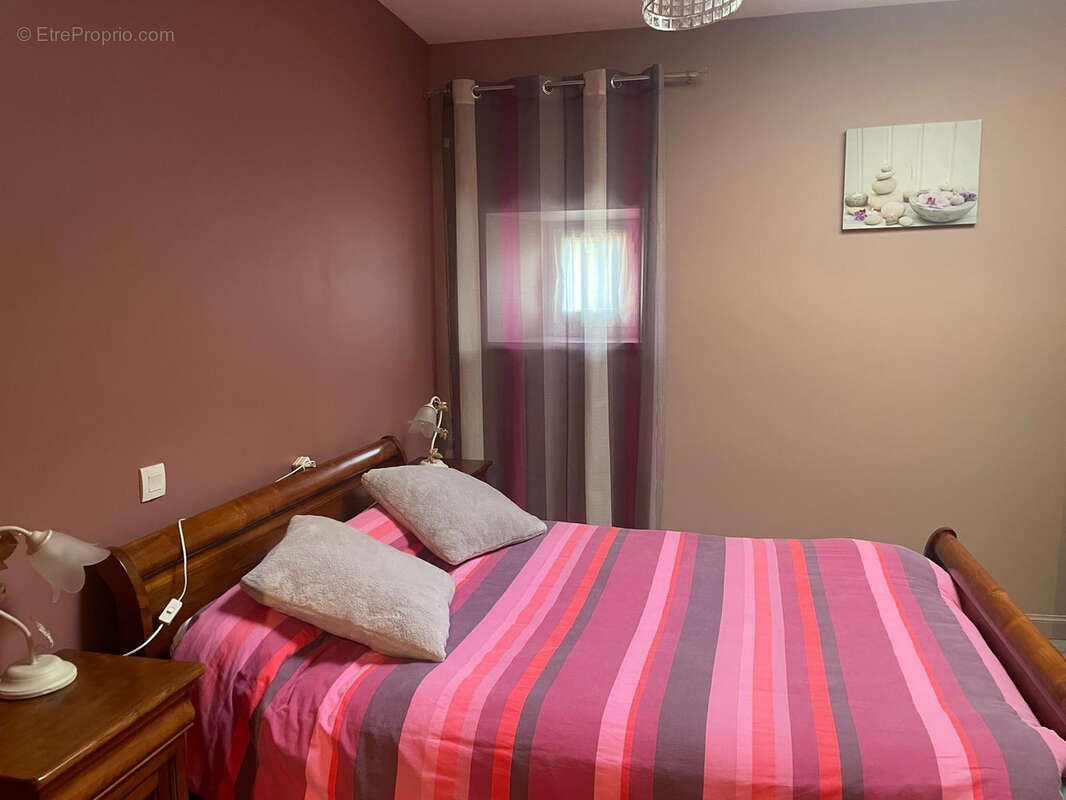 Maison à CHEF-BOUTONNE