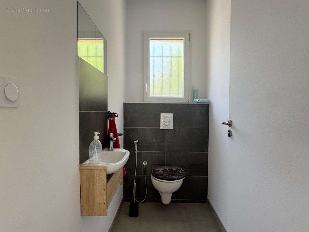 Maison à LA CADIERE-D'AZUR