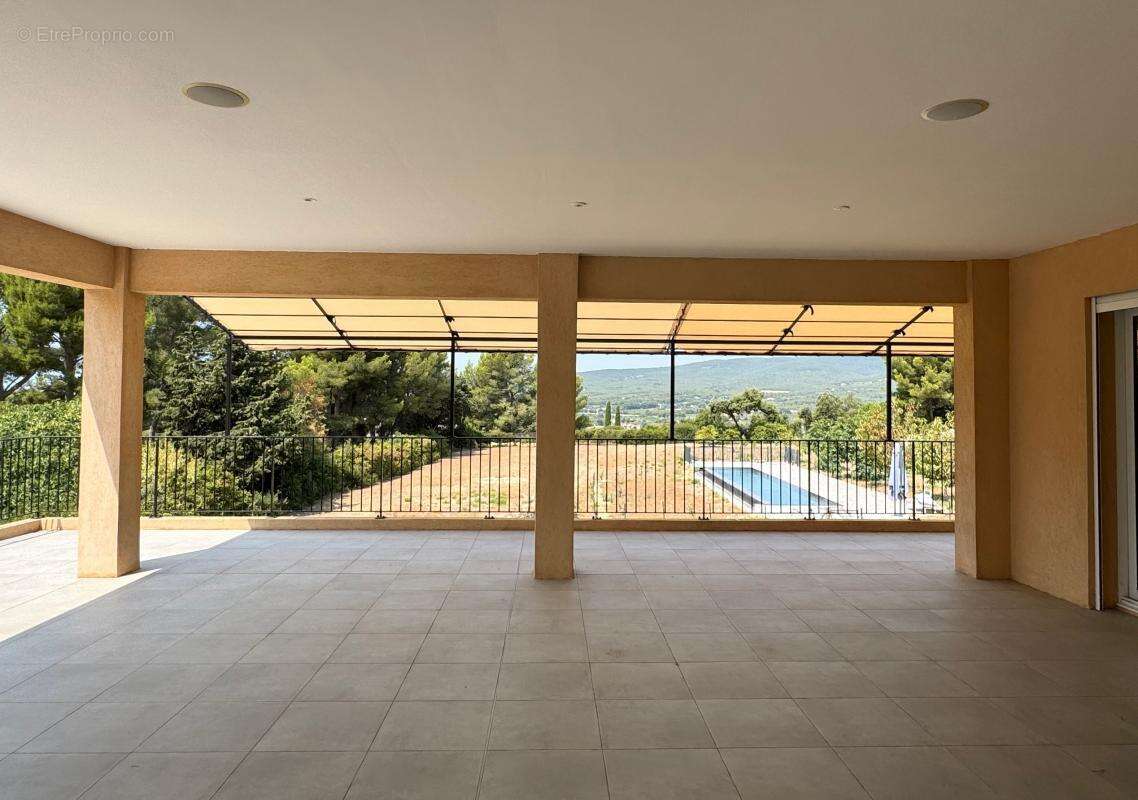 Maison à LA CADIERE-D'AZUR