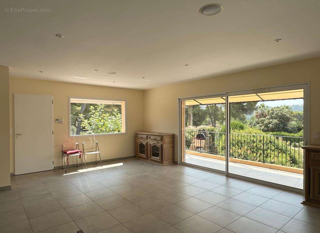 Maison à LA CADIERE-D'AZUR