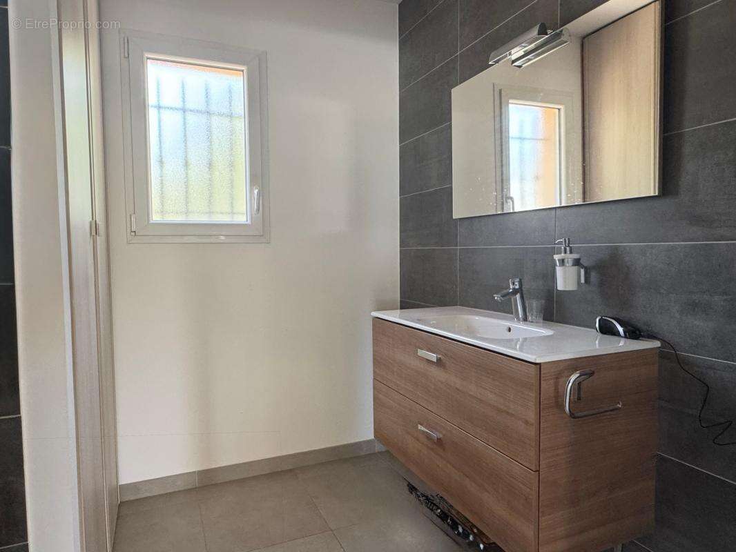 Maison à LA CADIERE-D'AZUR