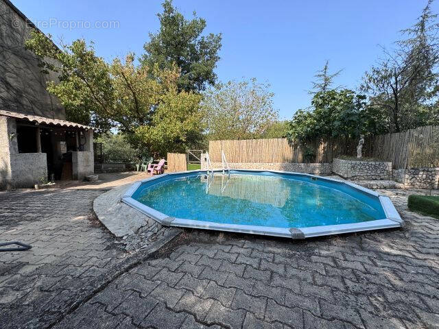 Appartement à MIRABEAU