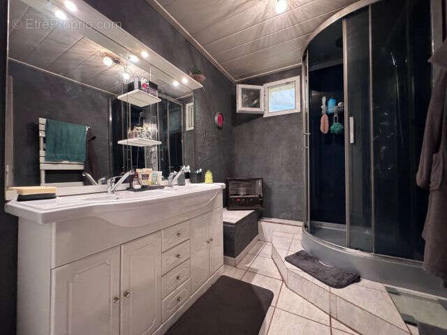 Appartement à MIRABEAU